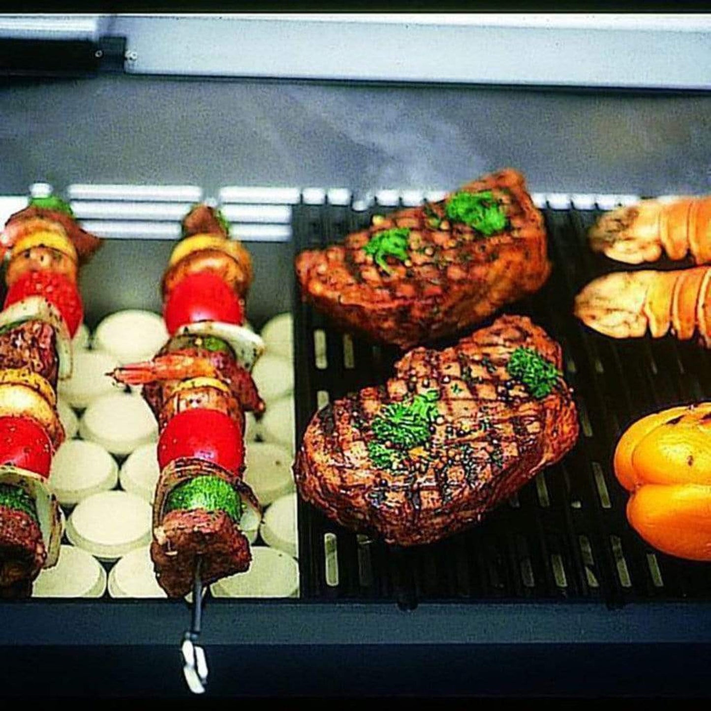 MHP WRG4LS Infrared Built-In Gas Grill With SearMagic® Cooking Grids
