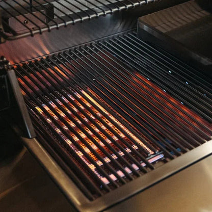 American Made Grills Freestanding Estate - 30" Gas Grill