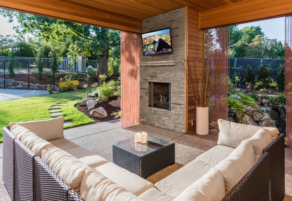 Emerald Series - Samsung by MirageVision Shade Outdoor TV
