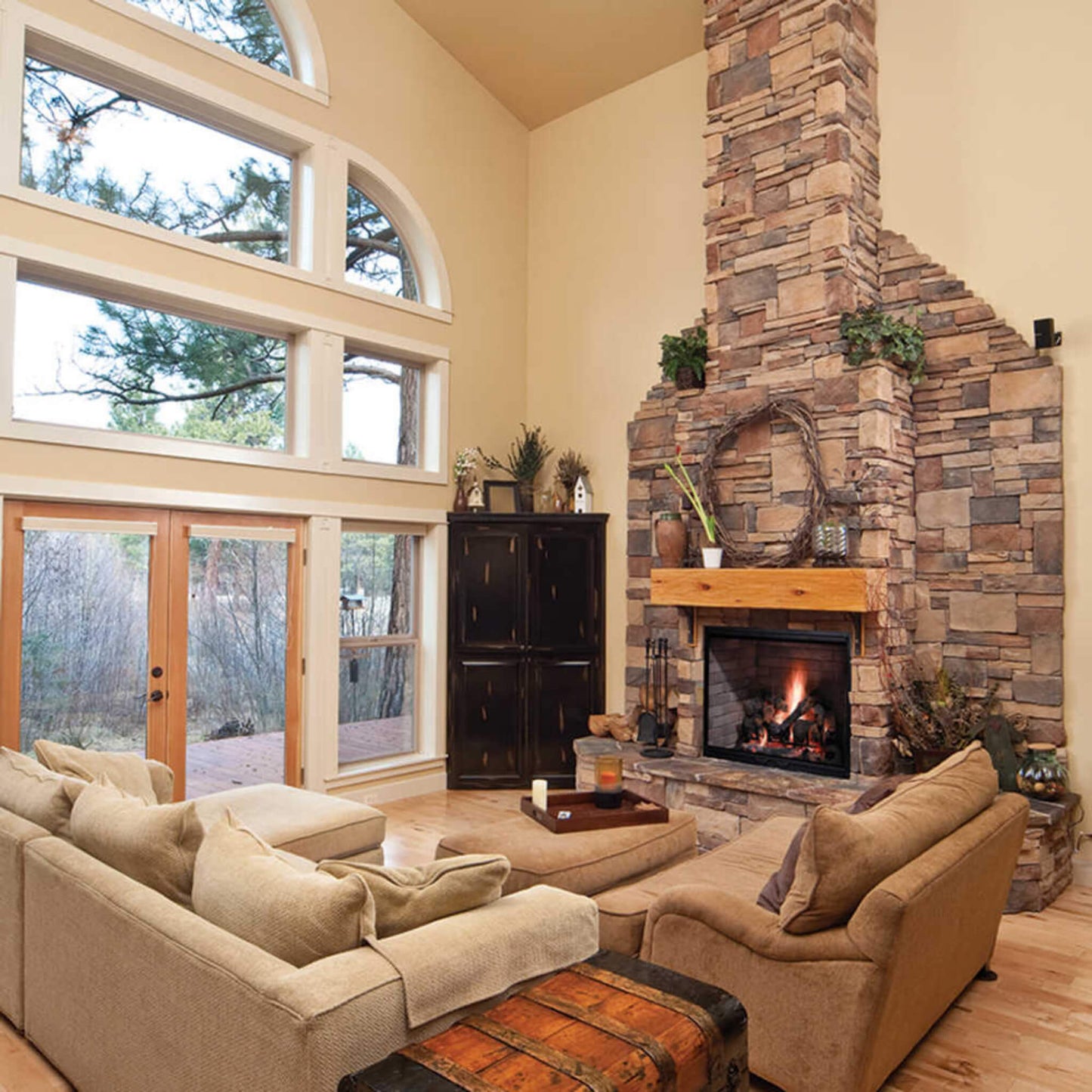 Majestic Biltmore 36" Herringbone Pattern Open Wood-Burning Fireplace [SB60HB] (SAK62147)